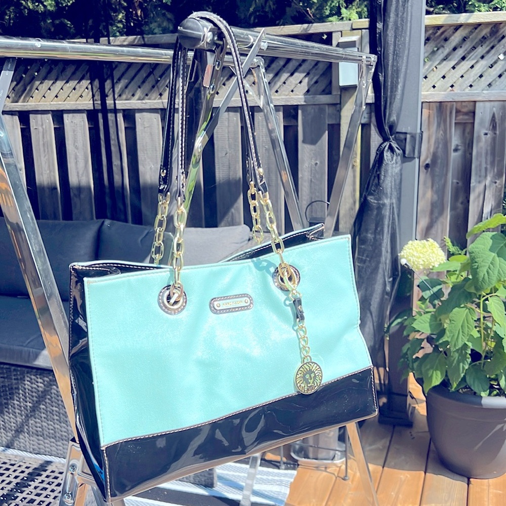 Gorgeous Anne Klein Purse, light turquoise with black patton gold Trim EUC